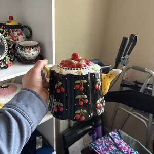 Mary Engelbreit ME Ink 2001 Large Very Cherry Ceramic Teapot